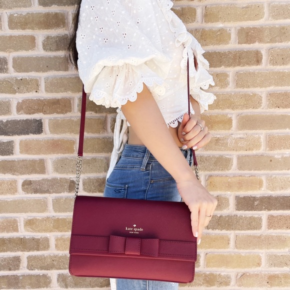SALE‼️ Kate spade large crossbody burgundy bow - Picture 2 of 3